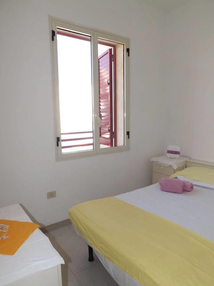 Baia Di Carlino Tourist Apartment *